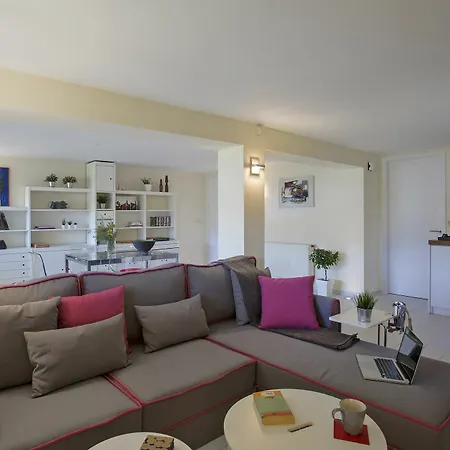 Posh & Minimal 1 Bd - Panathenaic Stadium Apartment *